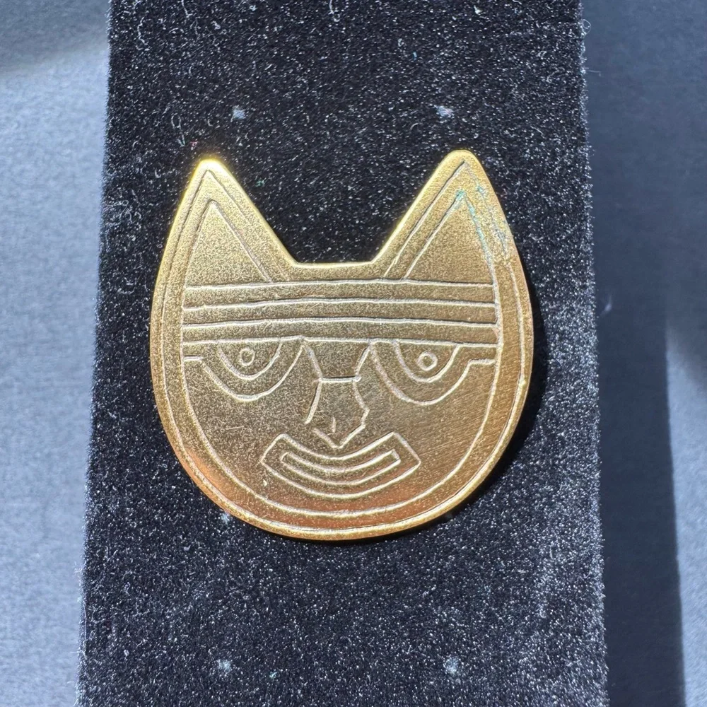 LAM -Vintage cat Brooch
